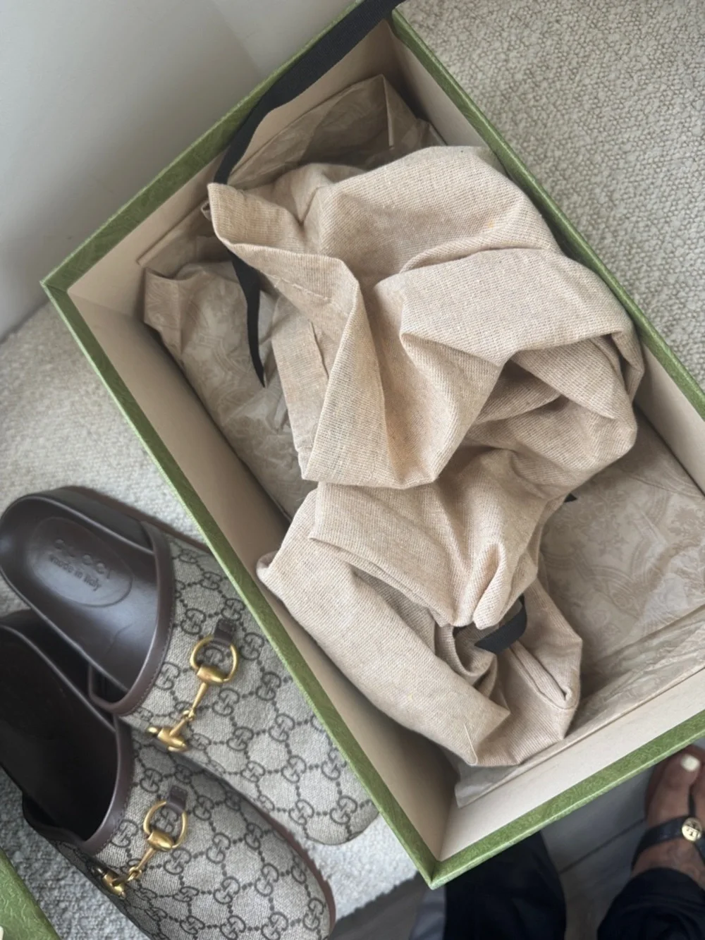 1000% Authentic Gucci Brown/Beige GG Canvas Horsebit Mule Size 9 - Picture 4 of 8